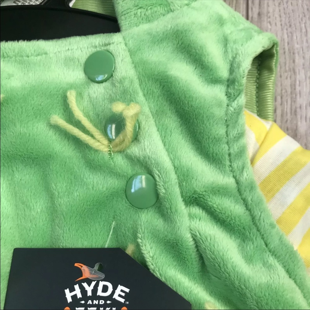 Infant Cactus Costume with Hat - Green and Yellow no tags - Picture 3 of 6